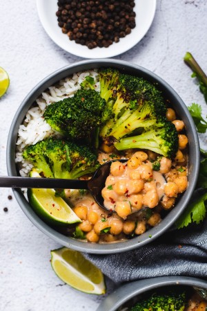 Peanut Sauce Chickpea and Broccoli Bowls